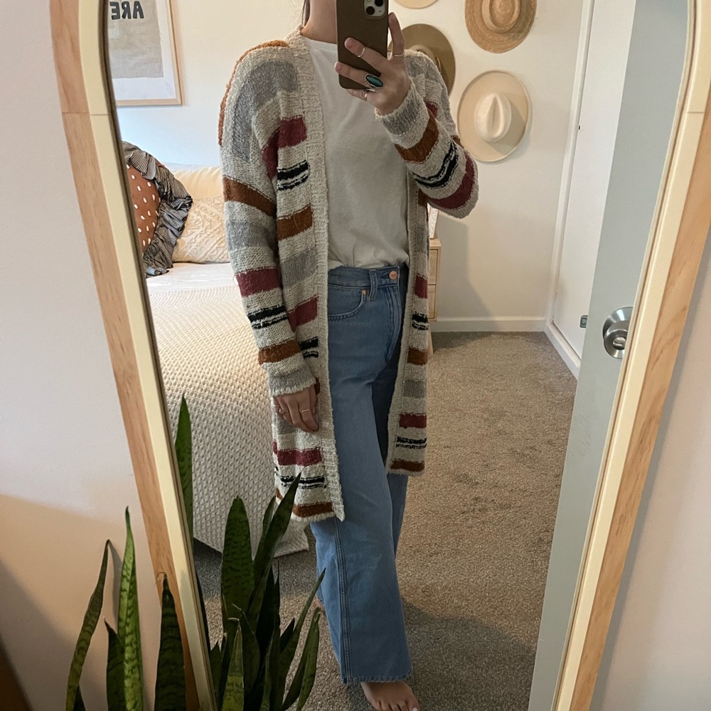 Maxi sweater, size Medium, saltwater luxe brand